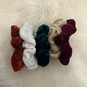 urban outfitters scrunchies, pack of 5